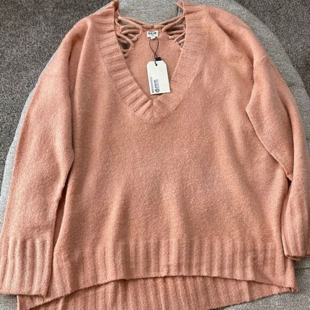 Laced Back Sweater - Picture 9 of 15